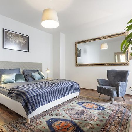 The Rheinsberger - Cosy 2Br One Living Room Up To 6 베를린 외부 사진