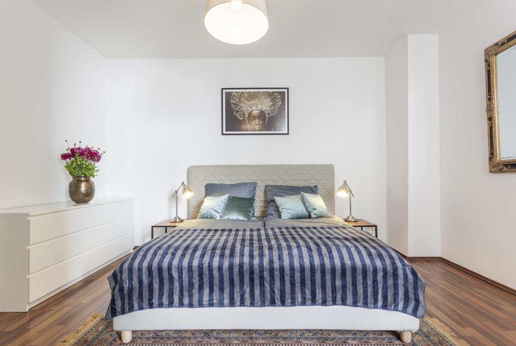 The Rheinsberger - Cosy 2Br One Living Room Up To 6 베를린 외부 사진