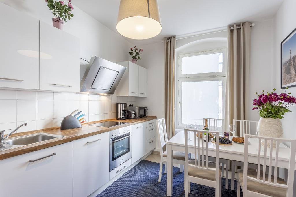 The Rheinsberger - Cosy 2Br One Living Room Up To 6 베를린 외부 사진